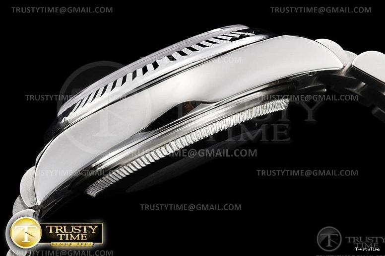 0914 RMDJ0253E – DJ Midsize 31mm Sophisticated 825